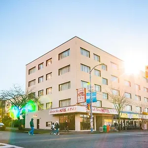 ** Hotel Bay Canada