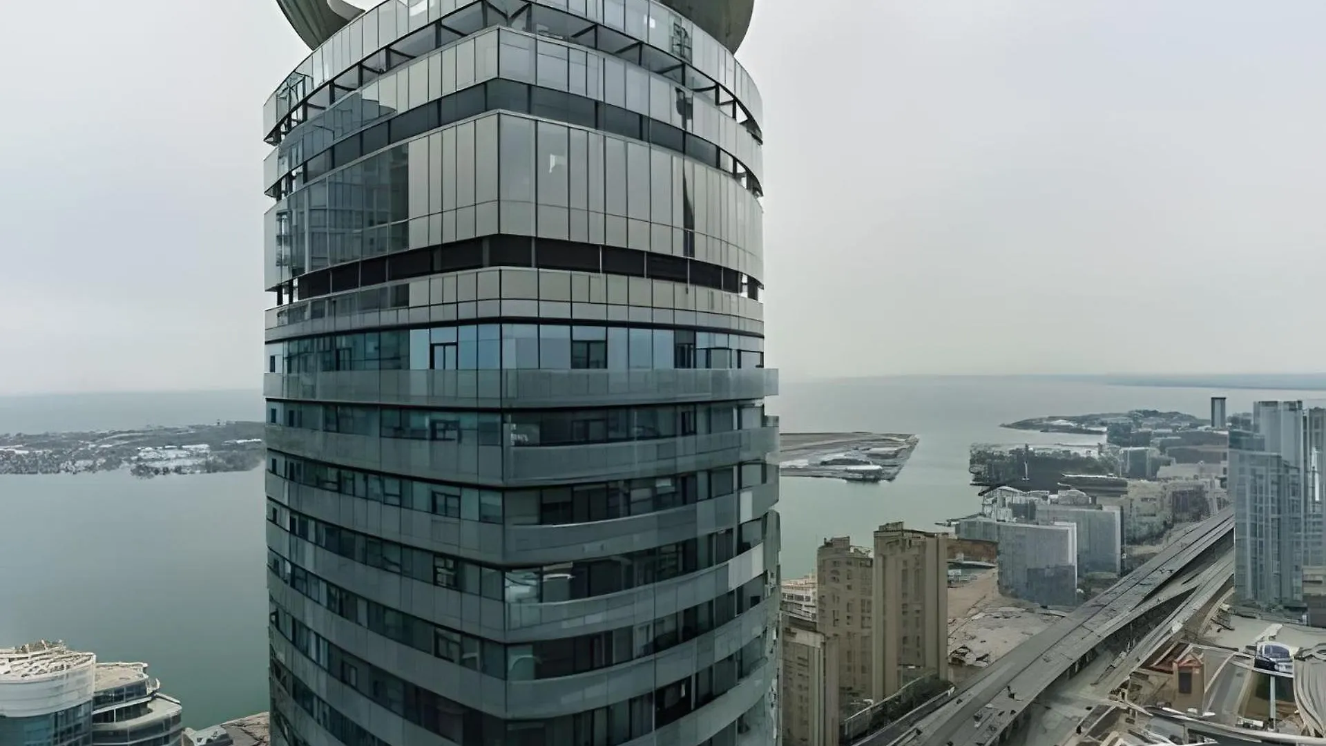 The One Otel Toronto 0*,